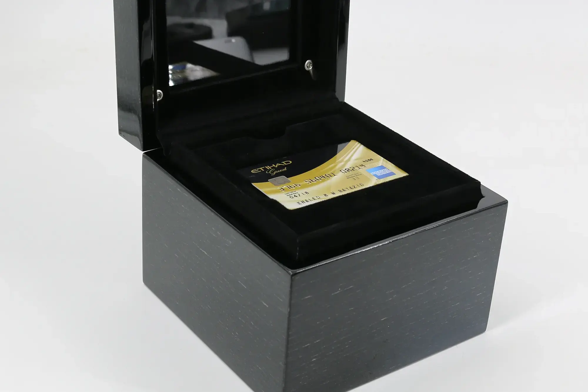 Credit card wooden box