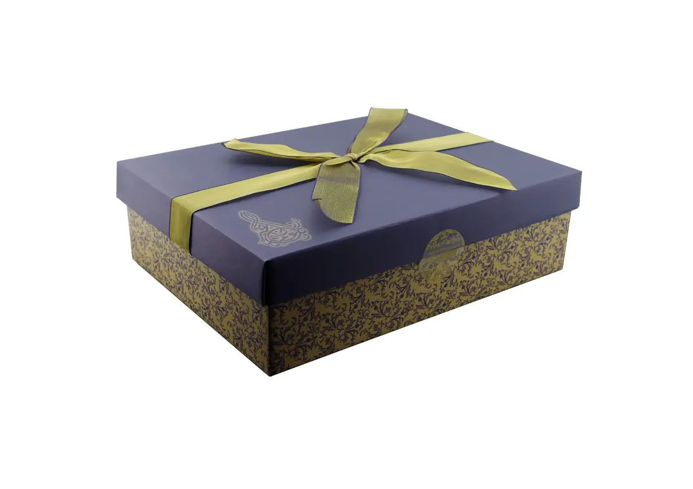 Two-pieces craft paperbox with ribbon